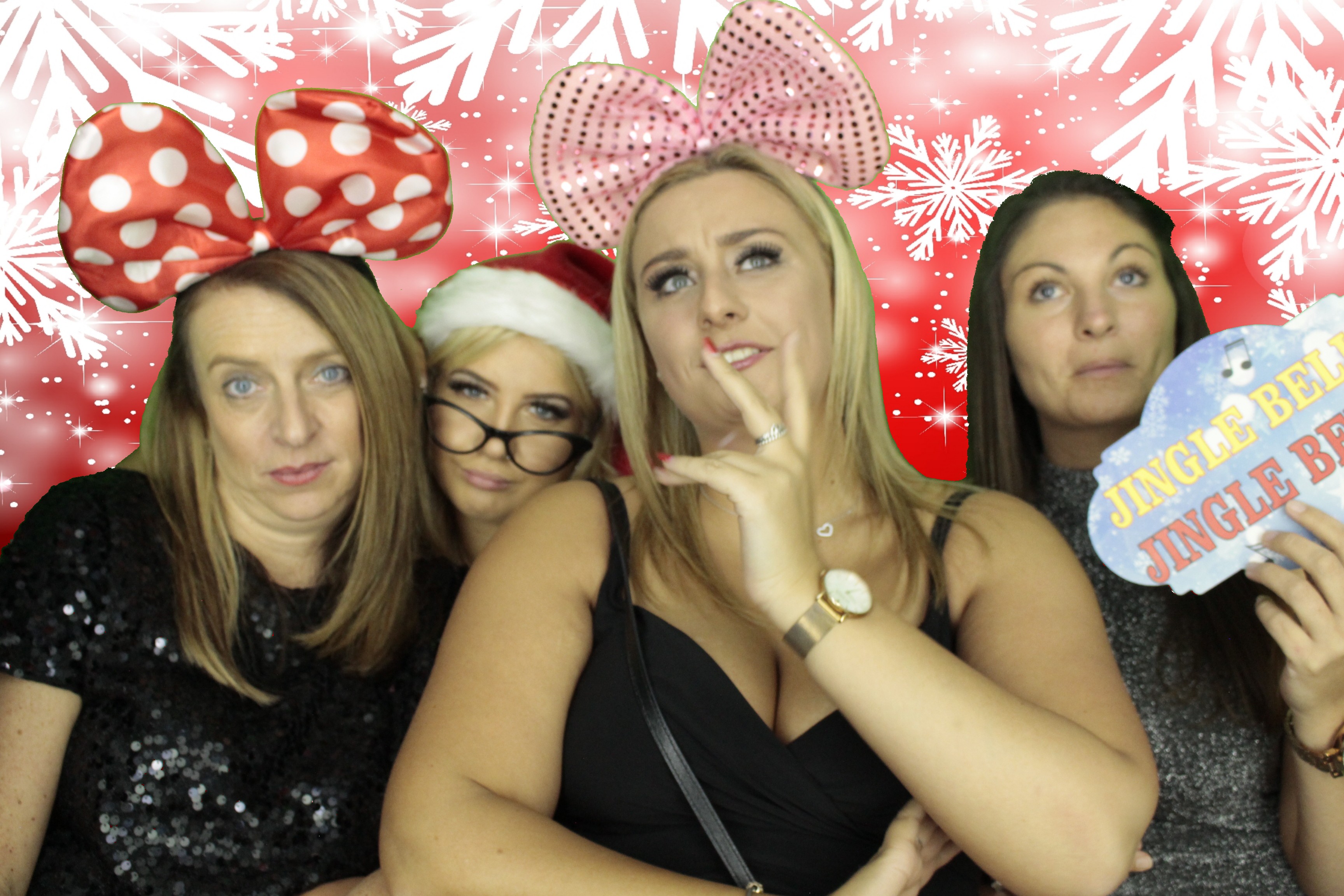 Ocean Network Express Christmas Party 2019 | View more photos from the event at gallery.myphotoboothexperience.co.uk/u/MyPhotoBoothExperienceLtd/Ocean-Network-Express-Christmas-Party-2019